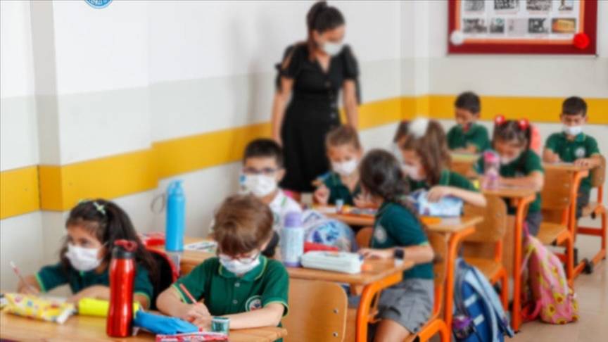 Milyonlarca öğretmen adayına büyük müjde! Bakan Tekin 10 bin atama için tarih verdi 4